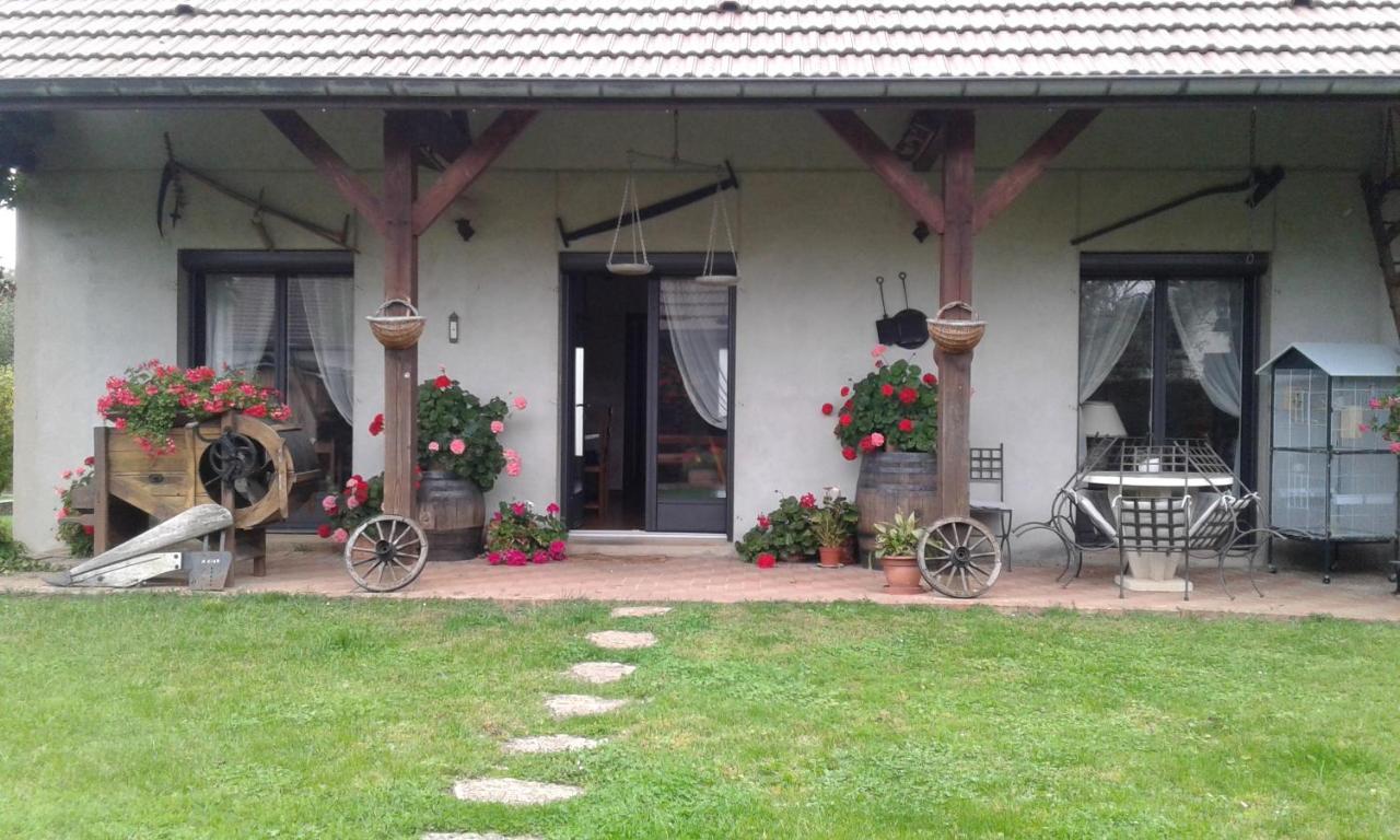 Chambre D'Hotes Des Poisets Crotenay エクステリア 写真